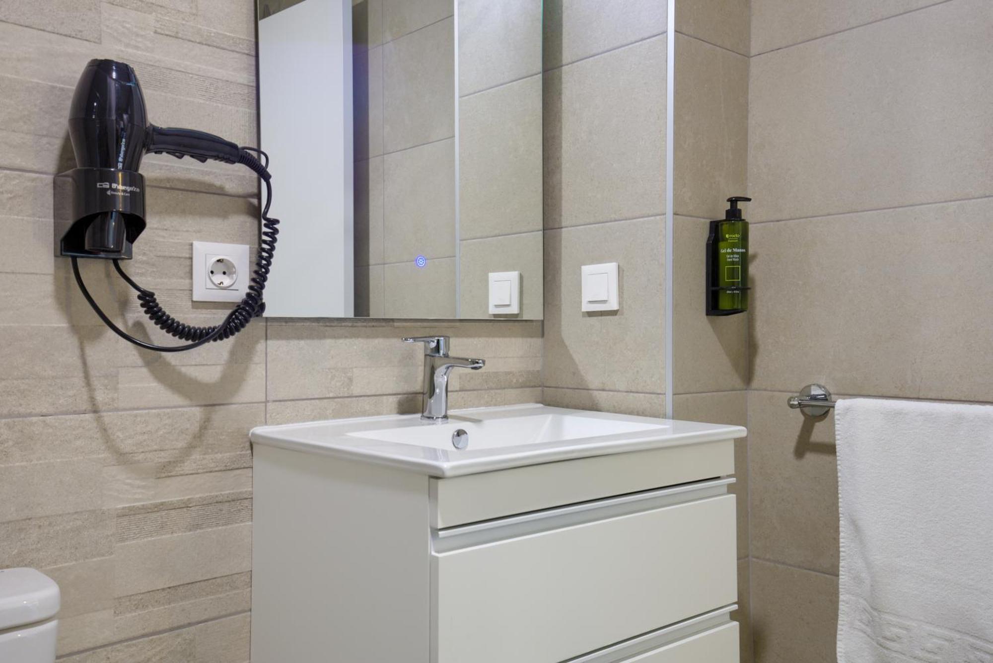 Arena 20 Suites Valencia Bagian luar foto